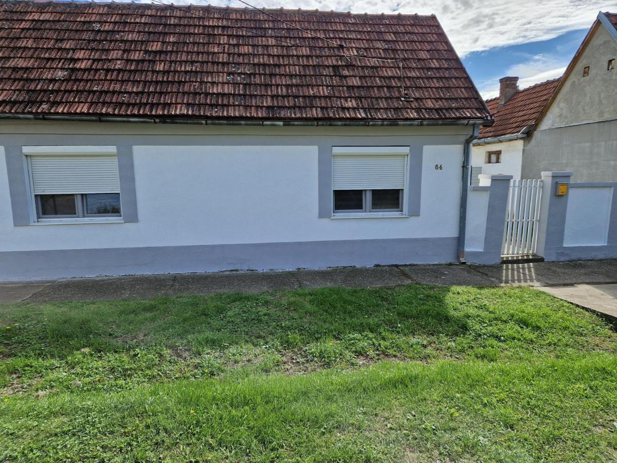 Kuca Na Dan Apartman Sid község Kültér fotó